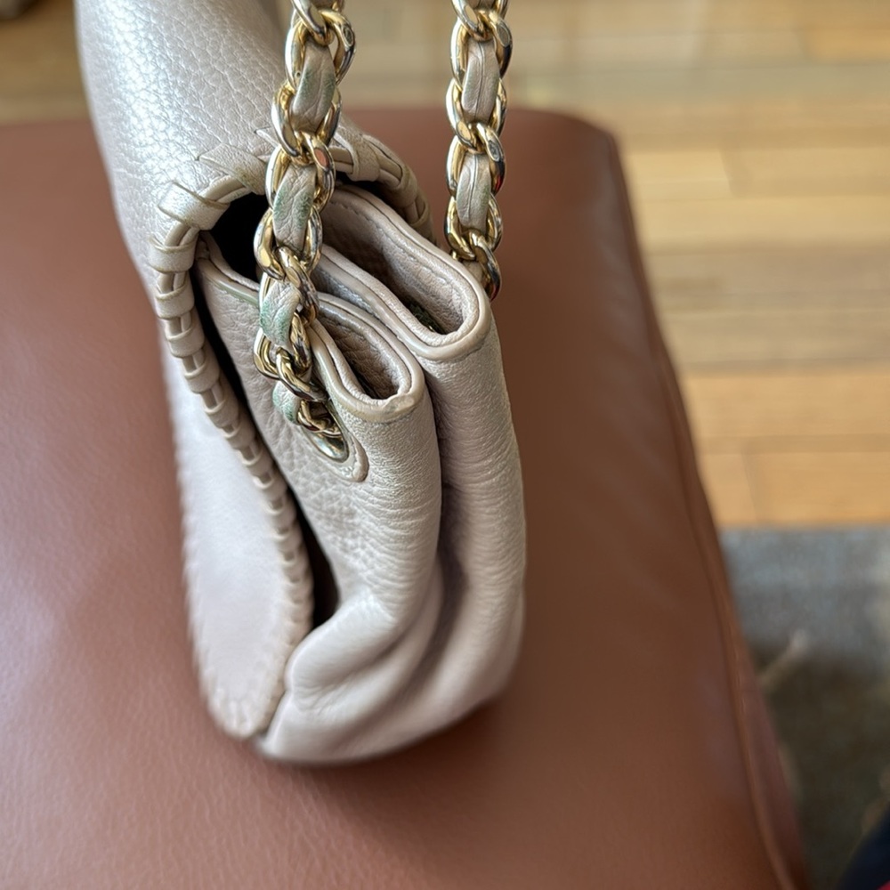 Tory Burch Tan Leather Shoulder Bag， naked pink - Picture 4 of 7